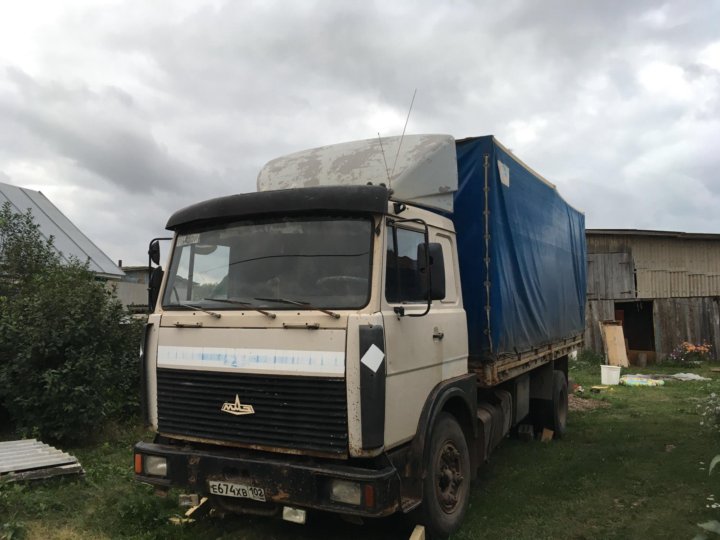 Маз седельный тягач 543203. Маз 64229. Грузовик маз 5551. Маз 5440 евро 2 7511. Фара на кабине маз ко 806.