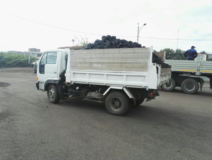 6 тонн примерно. Isuzu 3. Прицеп 6 тонн. Мерседес атего тентованный 5т. Фотон грузовик 5 тонн.