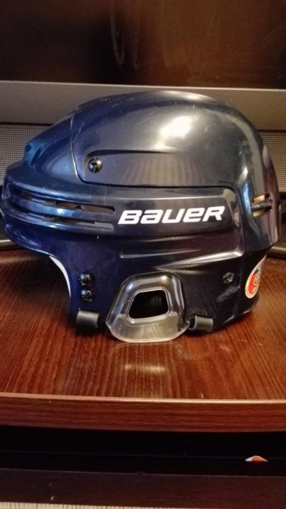 РҐРѕРєРєРµР№РЅС‹Р№ С€Р»РµРј Bauer 4500