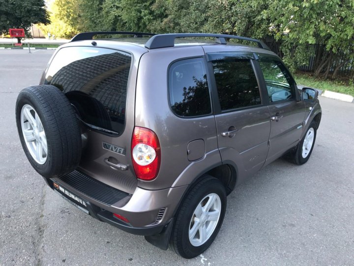 Chevrolet Niva 212300