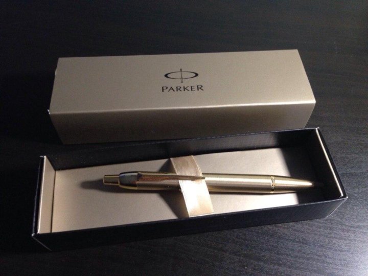 Почему ручки паркер такие дорогие. Parker ручка s0899690 2013. Parker s0899690. Ручка Паркер лакосте. Ручка Паркер s0899690 2011.