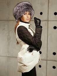 ехтвой шапкой. меховая шапка с пуховиком. шапка к пуховику с мехом. Mila nova exclusive пуховик. меховая шапка с пуховиком.