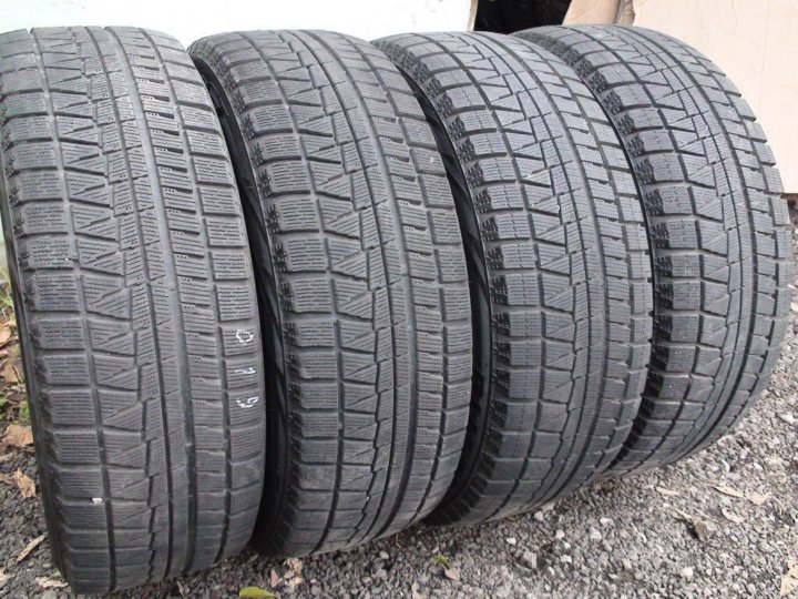 225 55r18. Bridgestone Blizzak Revo GZ 225/50 r17 94s. Bridgestone Blizzak Revo 14. Blizzak Bridgestone комплект 18. Bridgestone Blizzak Revo GZ TL 84s 2019.