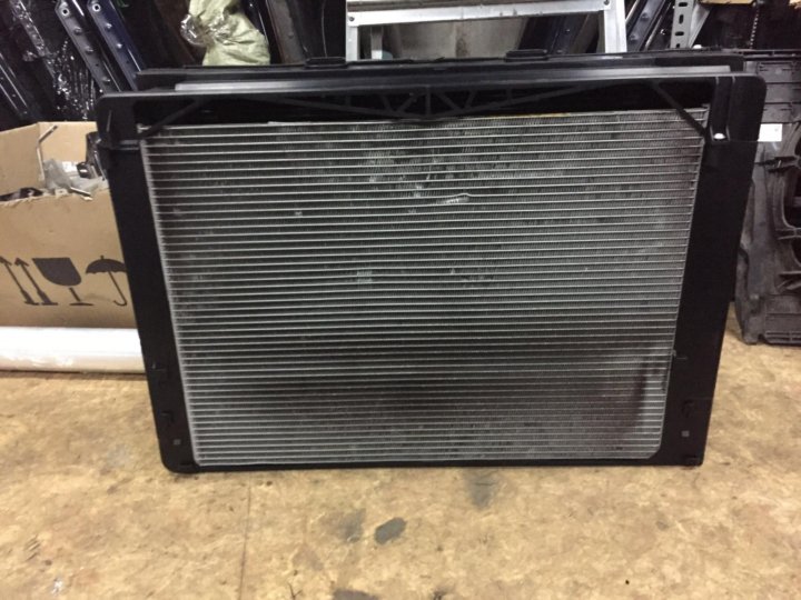 радиатор bmw f10. радиатор бмв ф10. радиатор охлаждения бмв f10. кассета радиаторов бмв ф10 н52. ф10 радиатор радиатор бмв охлаждения.