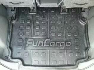 Полка в багажник toyota funcargo