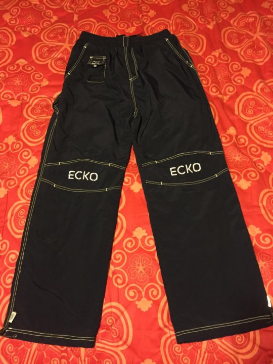 дутые штаны. плащевые штаны. синтепоновые штаны мужские. шуршащие штаны. штаны самосбросы kappa.