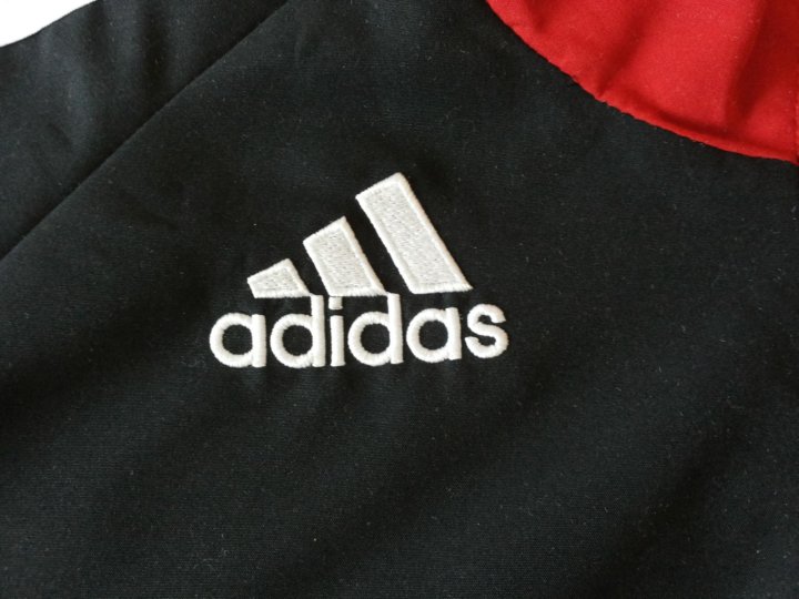 Adidas Germany олимпийка. Адидас Германия. Adidas в Germaniy. Адидас с немецким флагом.