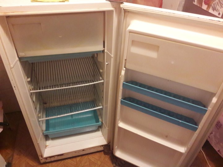 Авито волжский холодильник. Холодильник наст. Холодильник наст Советский. Наст 1983 холодильник. Холодильник наст 1974 года.
