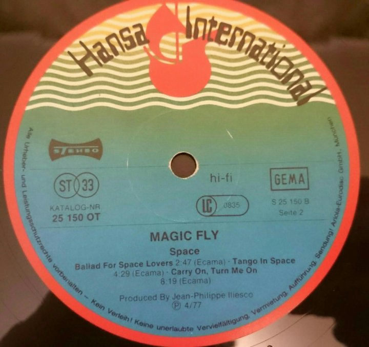 Песня magic fly. Space Magic Fly 1977. Space альбом Magic Fly. Space LP. Space Magic Fly картинки.