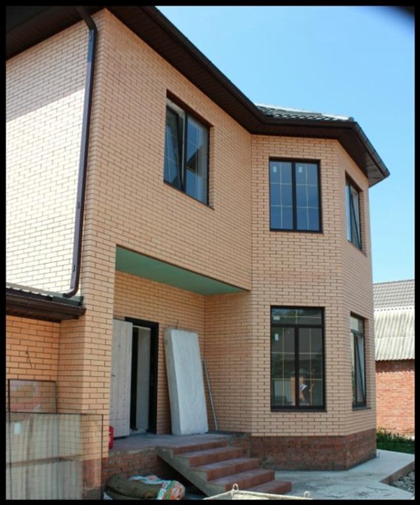 дом из кирпича магма ваниль антик. фасад из кирпича сахара. кирпич terex слоновая кость. кирпич кощаково мокко. кощаковский кирпич слоновая кость.