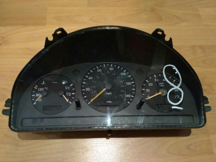 W164 амг приборка. панель приборов мерседес мл. Mercedes w164 приборная панель. лиса в рк. панель mercedes ml.