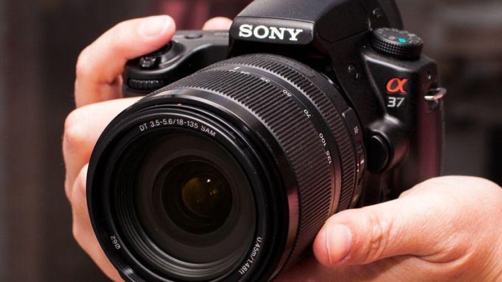 Sony alpha a37 kit