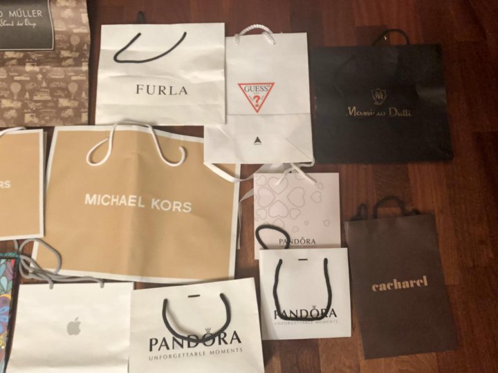 Guess подарочная карта
