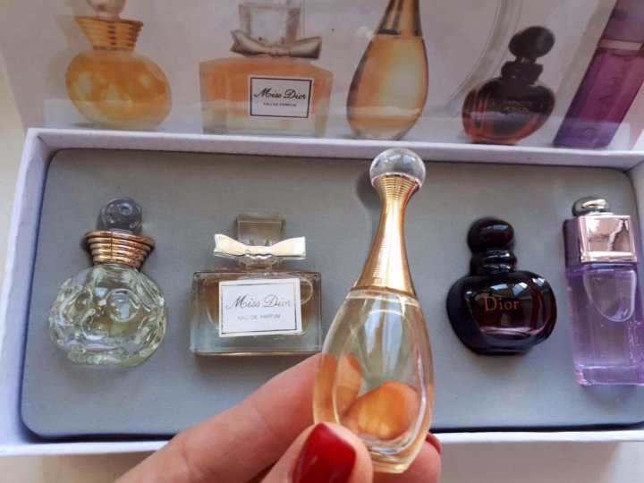 Набор духов фото Подарочный набор "Dior Les Parfums" 5 х 5 мл - купить в Москве, цена 1 550 руб.,