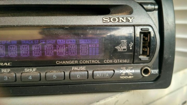 Автомагнитола Sony cdx g3000ue