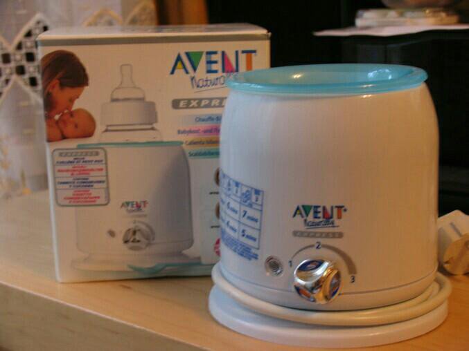 Сцеженное молоко. Мир детства подогреватель для бутылочек. Подогреватель бутылочек mothercare. Стерилизатор для молокоотсоса и бутылочек. Подогреватель для бутылочек chicco.