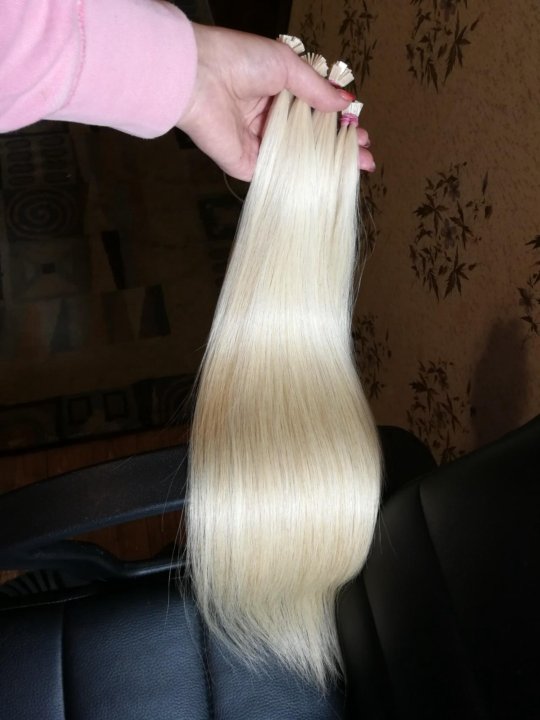 Наращивание волос блонд 60 см. Волосы на капсулах блонд. Капсулы для наращивания волос. Славянские волосы на капсулах.