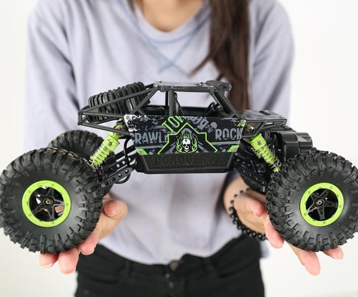 mashina monstr trak na akkum s