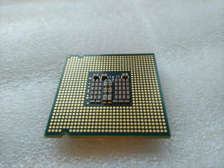 Intel core 2 quad (q9550). 