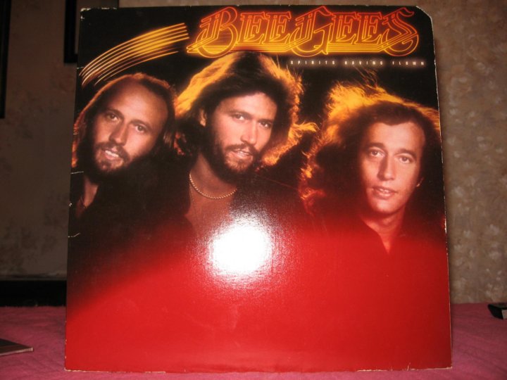 Spirits having flown. Bee Gees 1979 Spirits having Flown LP. Spirits having Flown Bee Gees.