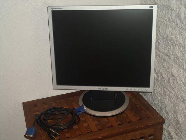 Samsung syncmaster 940n. Монитор самсунг 19 дюймов SYNCMASTER 940. Монитор Samsung Samtron 52v. SYNCMASTER 940n характеристики. Монитор самсунг SYNCMASTER 940n характеристики.