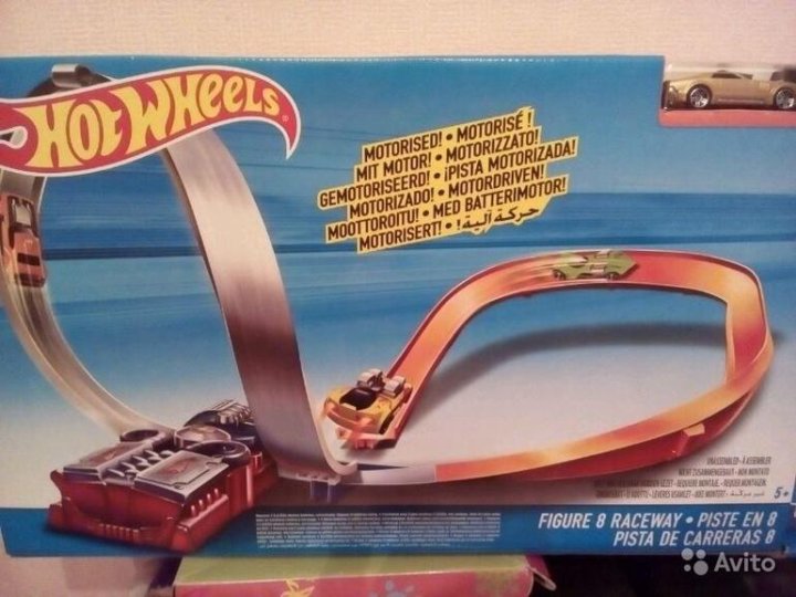 hot wheels figure 8 raceway