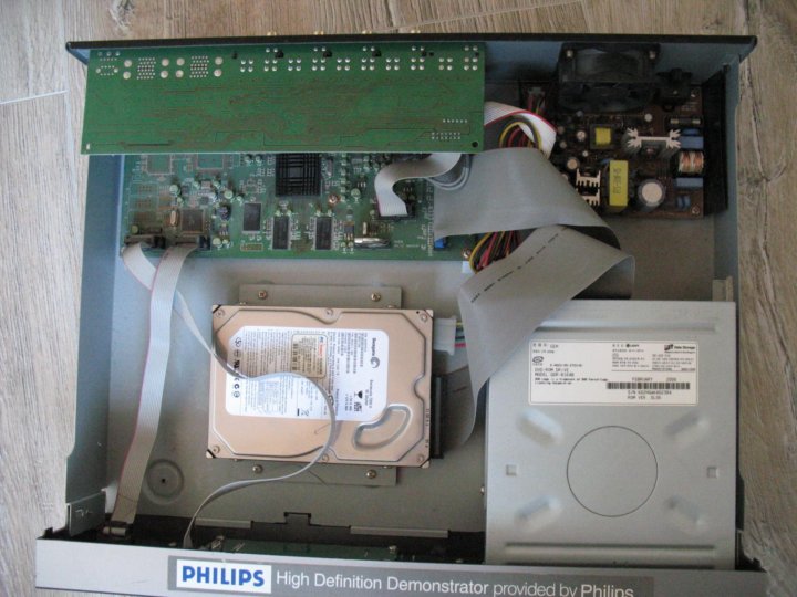 Digit zone. Stream generator rsp-8002sa. Медиаплеер dolby vision. Philips hd stream generator. Демонстратор tarakan hvp 3060.