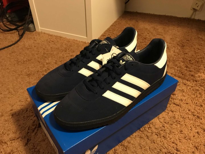 Adidas intack outlet