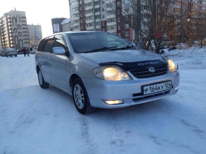 Toyota Corolla Fielder 2003 серебристый