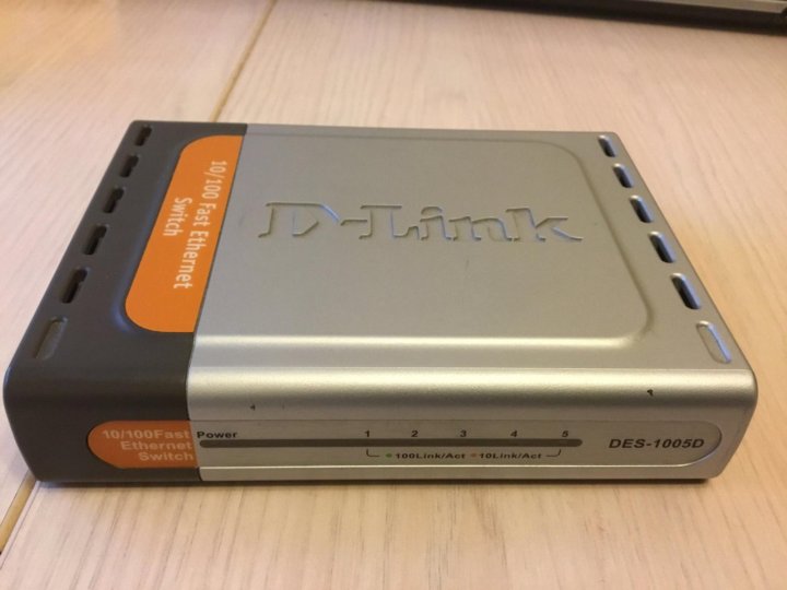 D-link des-1005d.