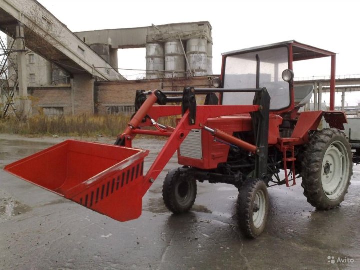 Трактор т 16 с куном. Вилочный погрузчик на т 25. Фронтальный погрузчик на т 25. Погрузчики т25. Т 25 трактор погрузчик.