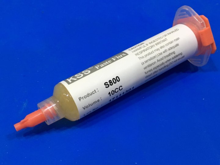 Флюс для микросхем феном. Флюс с оловом для пайки феном. Флюс для паяльного фена для пайки. Флюс для пайки феном паяльной станцией.