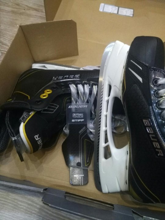 Bauer supreme m1. Bauer NXG коньки. Коньки Bauer total one NXG. Бауэр тотал Ван Суприм. Коньки Bauer total one NXG размер 9.5 d.