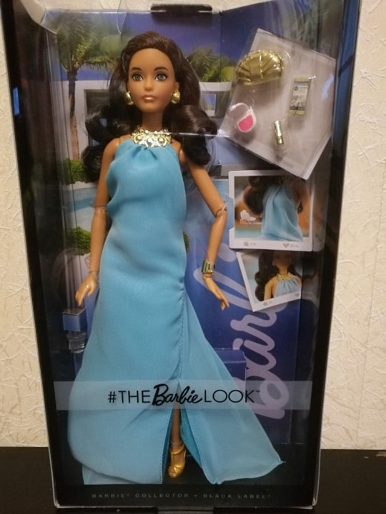 barbie look pool chic