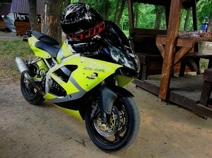 kawasaki 2001 zx6r