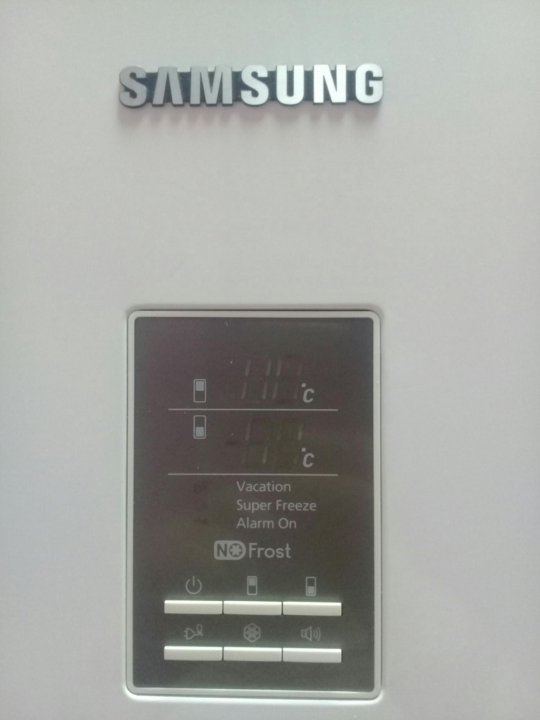 Холодильник самсунг мигает индикатор. Холодильник samsung rl-34 ecsw. samsung rl-34 egsw. самсунг rl34ecsw дисплей. дисплей холодильника samsung.