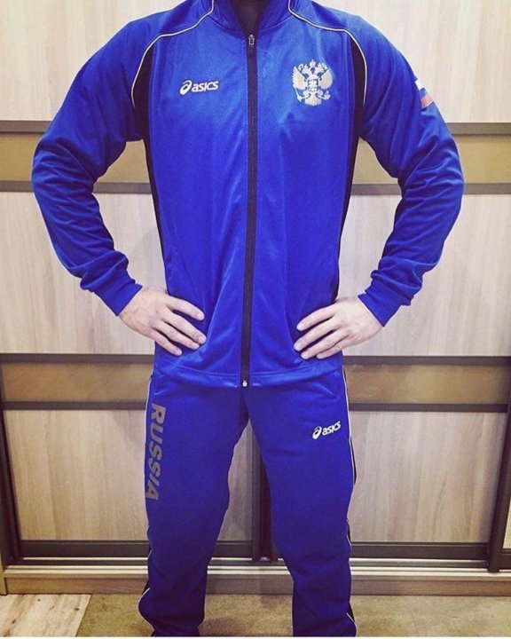 Спортивный костюм асикс Suit