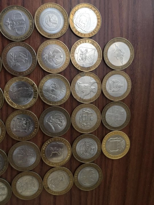 Сколько десятирублевых монет в трехлитровой
