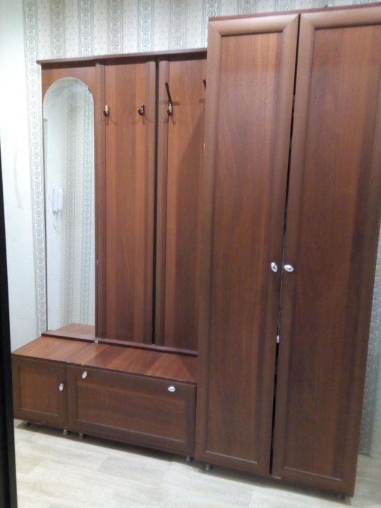 Прихожая б у