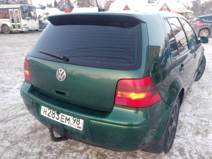 Volkswagen Golf 4 С‚РµРјРЅРѕ Р·РµР»РµРЅС‹Р№