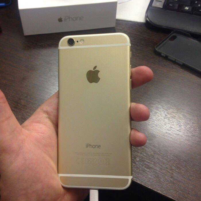 Айфон 6 s бело золотой. Iphone 6 Gold фото. Айфон 6 цвет золотой в руке. Айфон 6 с идеальной золото.