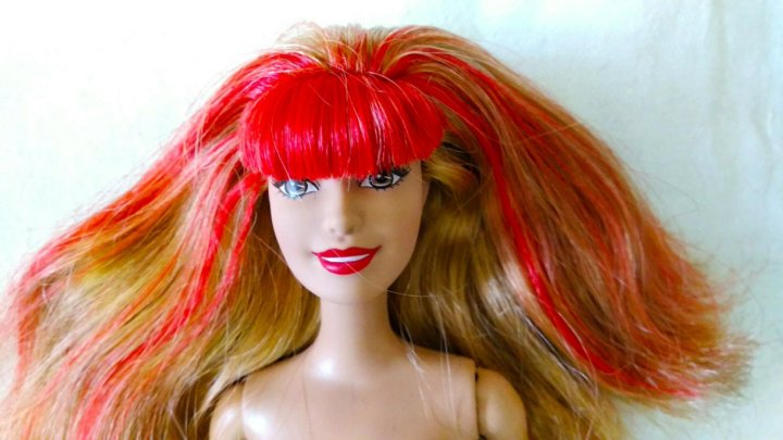 Барби с красными волосами кто она
