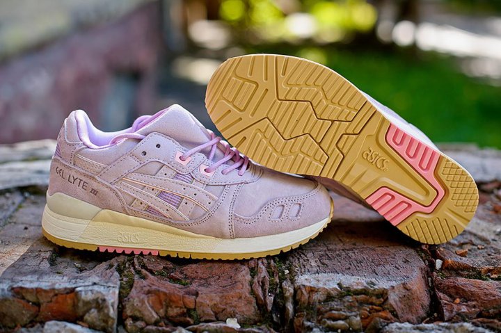 Японский бренд кроссовок. Gel-Lyte арт. As1192a056. Кроссовки ASICS Gel-Lyte III 1201a051 100. Tunuo кроссовки.