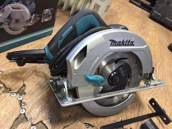 Makita 5008mg. Макита 7601. Циркулярная пила Makita. Циркулярка Макита.