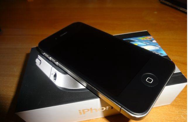 Авито ульяновск айфоны. Iphone 4 Black 8gb