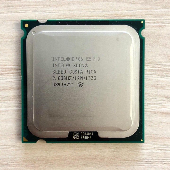 Raid что это в компьютере. Xeon e5 2687w v4 инженерный. Xeon e5450. Процессор intel xeon e5-2667v2. Xeon e5 компьютер.