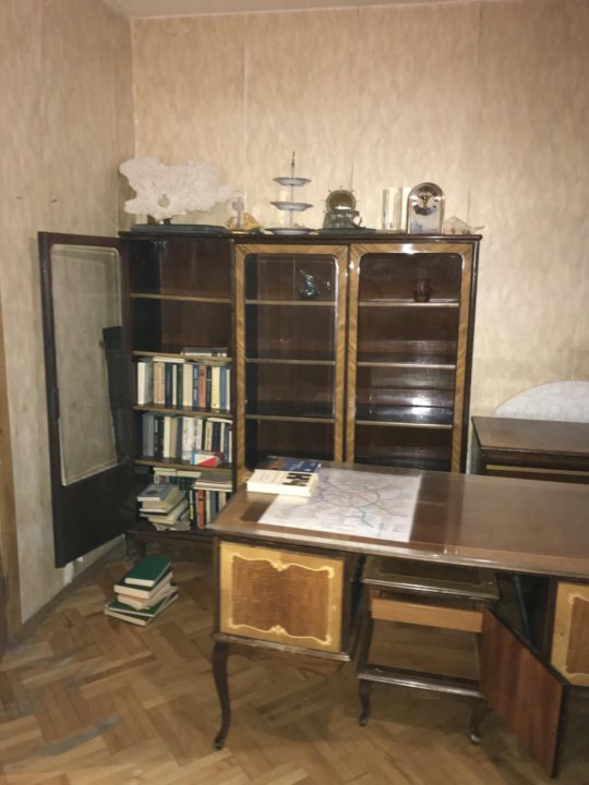 Гражданин Приобрел В Магазине Мебельный Гарнитур