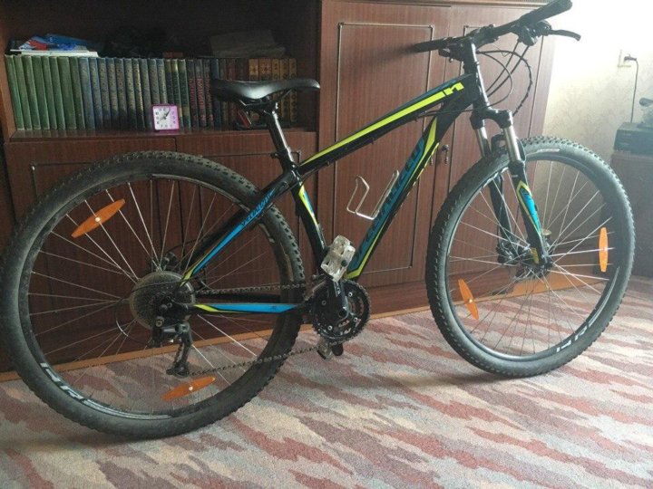 Велосипед Specialized Hardrock Sport 