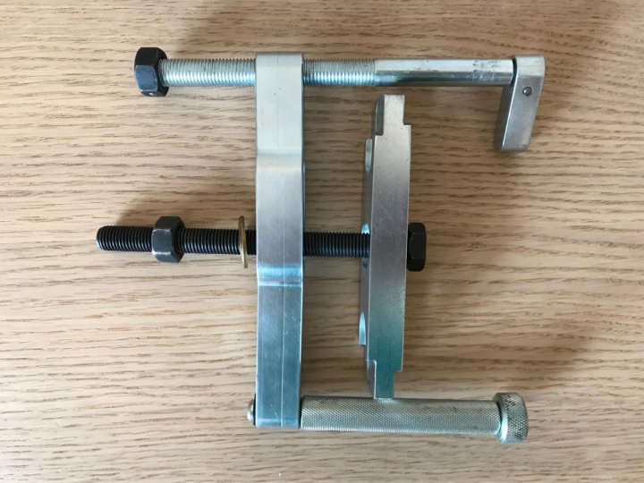 съёмник 12r0120. съемник вала. съёмник t10037. съемник вала. съемник вала.