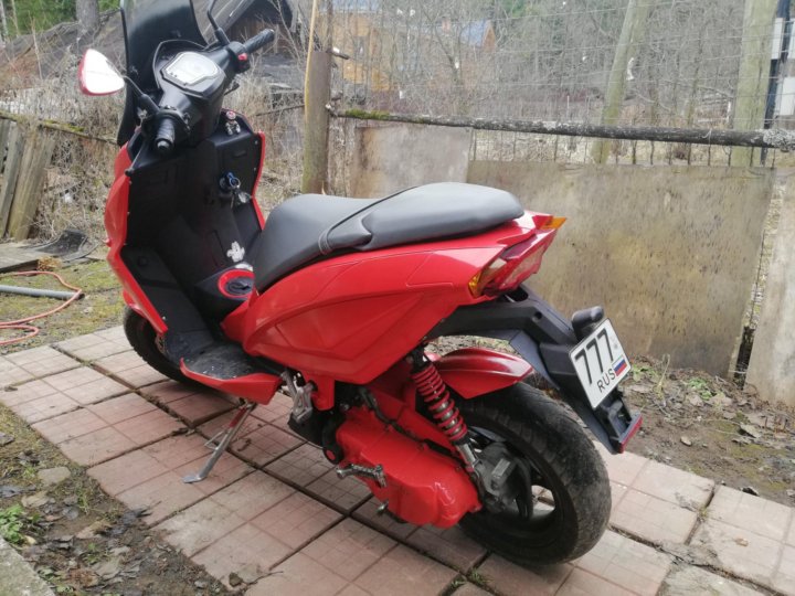 Стелс арроу бенелли 100. Stels arrow benelli 50. Stels arrow benelli 50. Скутер стелс 100 кубов. Стелс бенелли скутер arrow 100.